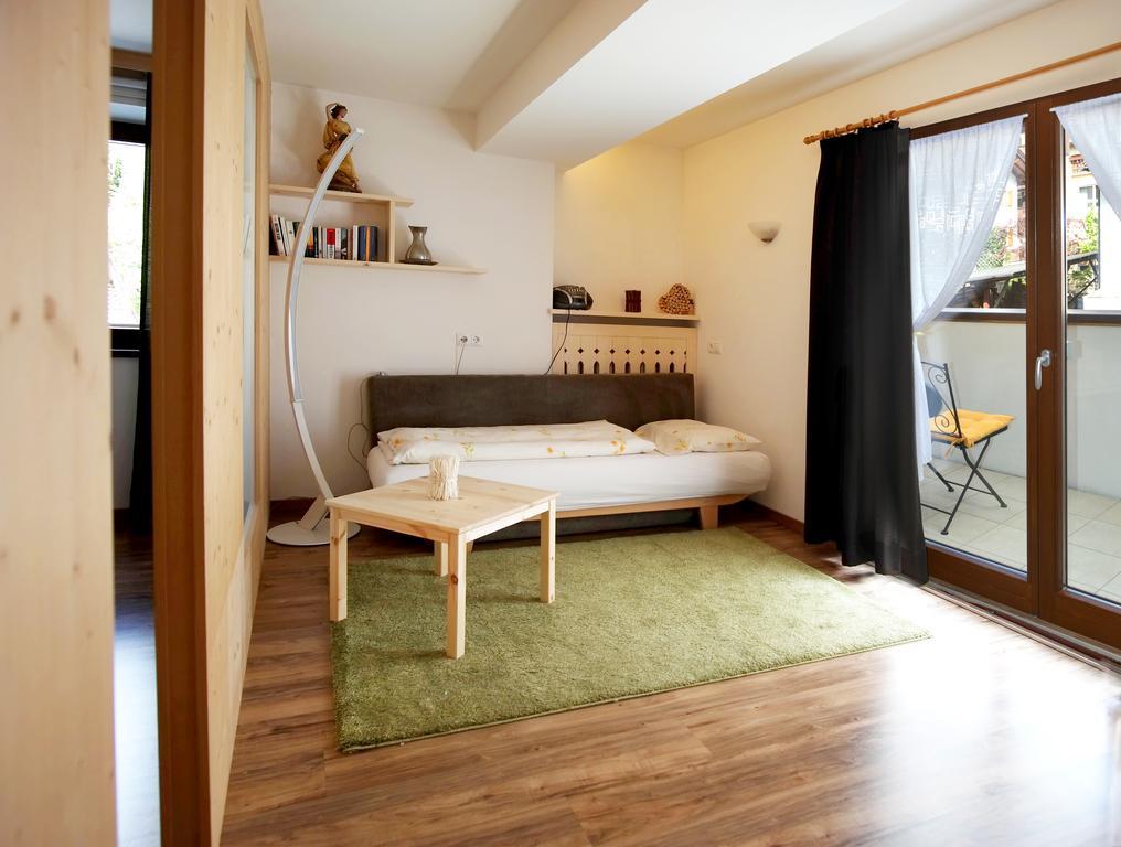 Apartments Rezia Ортизеи Экстерьер фото